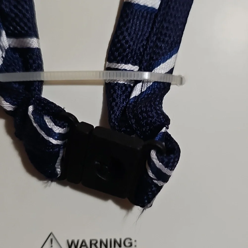 Wonder Nation Boys 2 Piece Set Zip Tie and Pocket Square Blue New